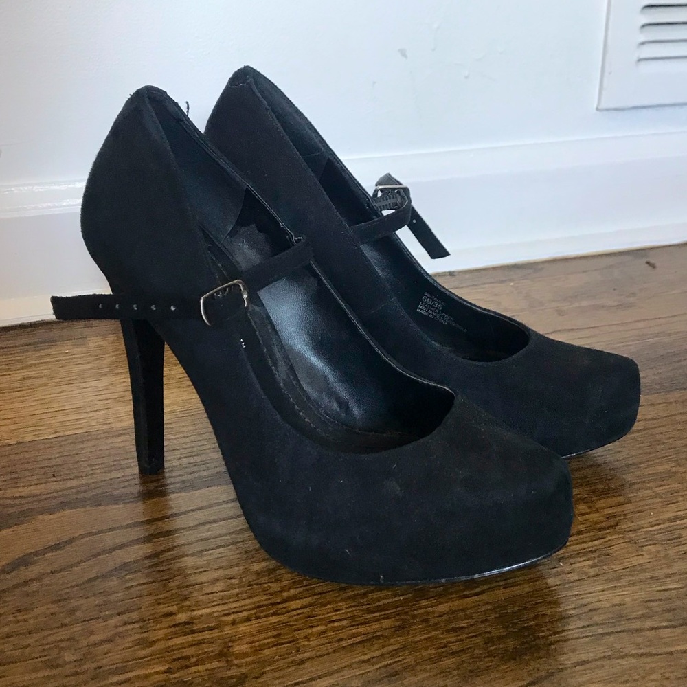 BCBG Suede Pointed Toe Platform Heels